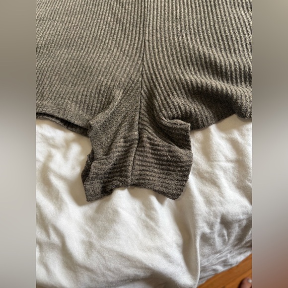 Aerie green ribbed Henley long sleeve shorts onesie romper XS oversized - Picture 8 of 10